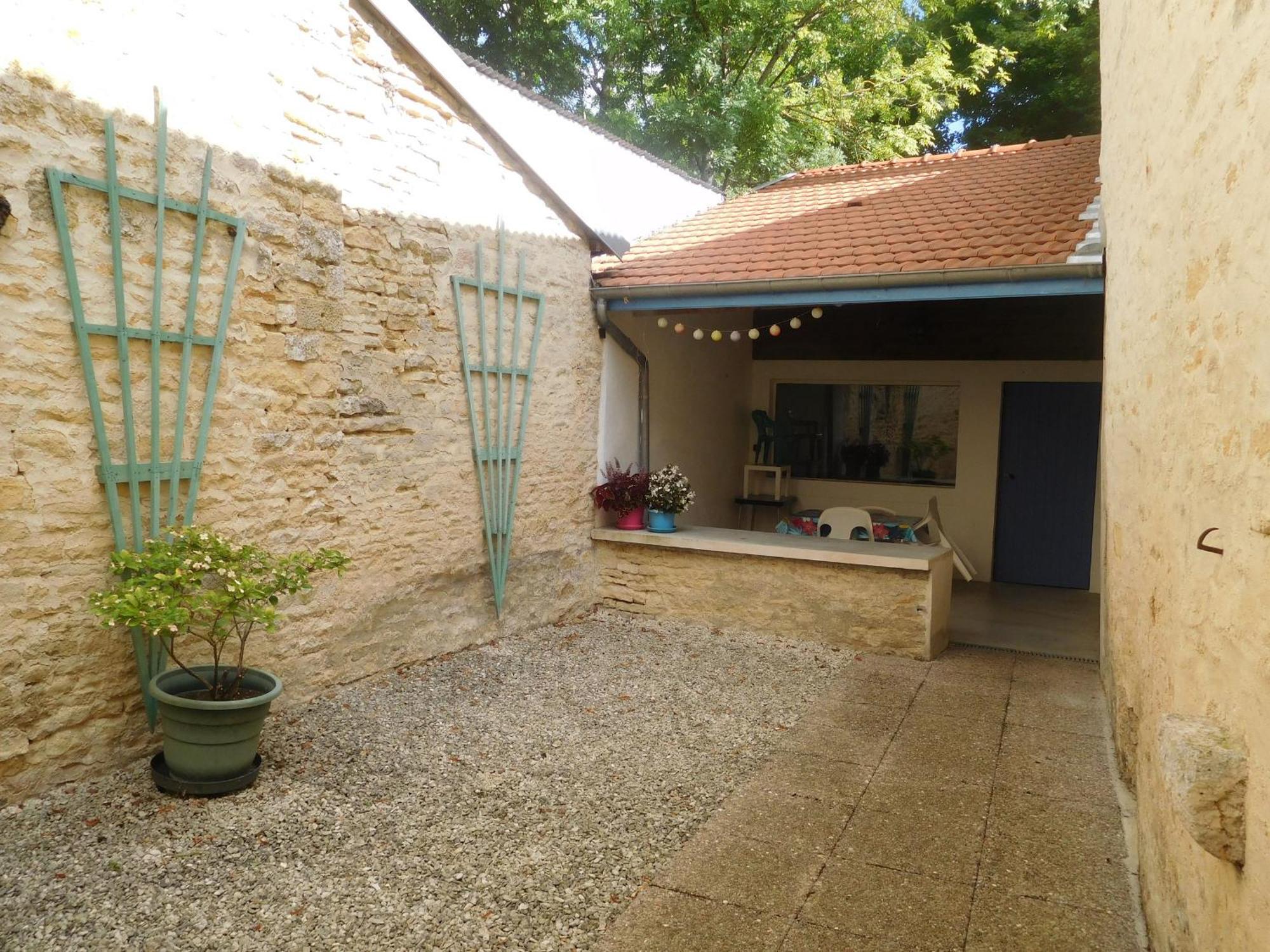 Charmant Gite Au Coeur De Chateauvillain Avec Terrasse Et Balades En Foret - Fr-1-611-10 Εξωτερικό φωτογραφία